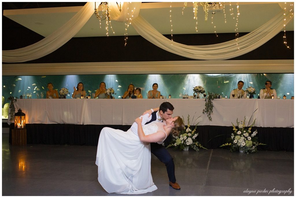Toledo Zoo Wedding Alex And Katie Alayna Parker Photographyalayna Bride And Groom At Toledo Zoo Reception
