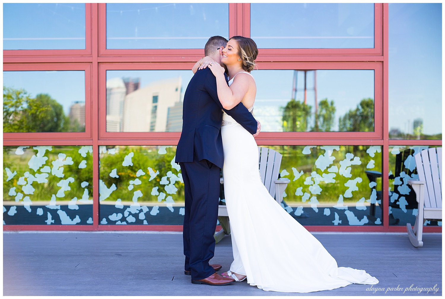 bride and groom have first look at grange insurance audubon center