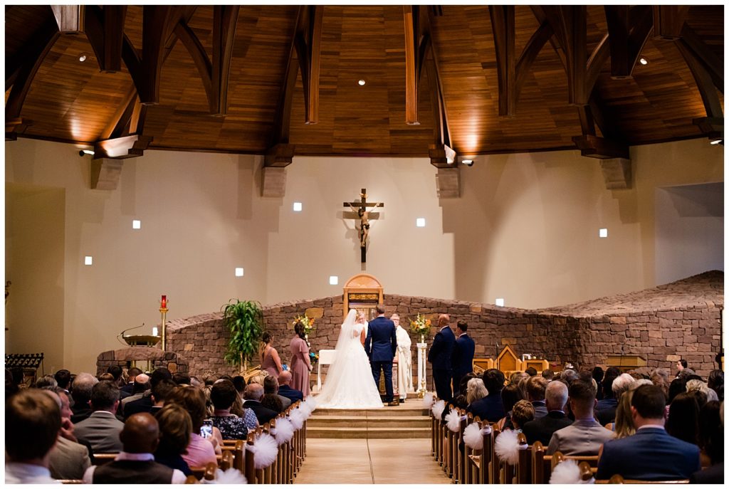 ceremony at st andrew's church in columubs ohio