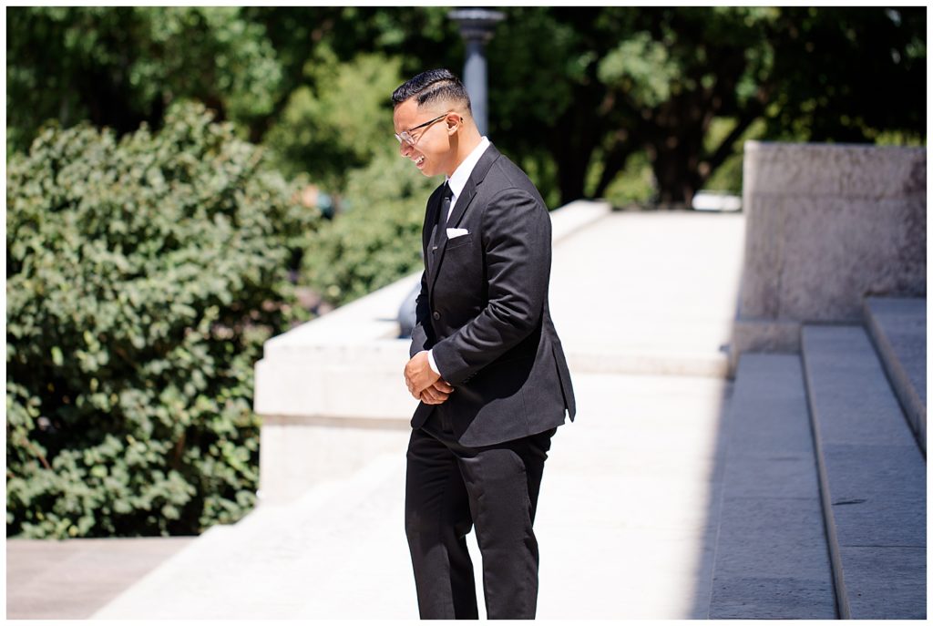 groom crying during first look at ohio statehouse